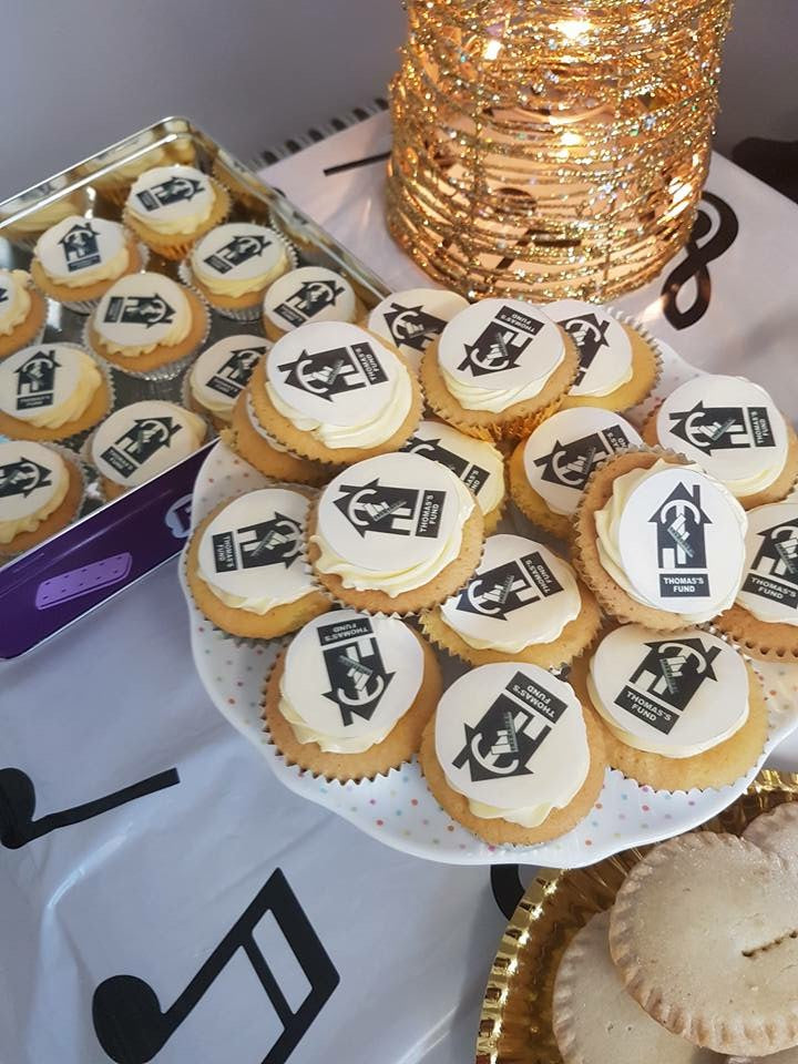 Personalised Logo/Photo Edible Cup Cake Toppers (Pre-Cut)