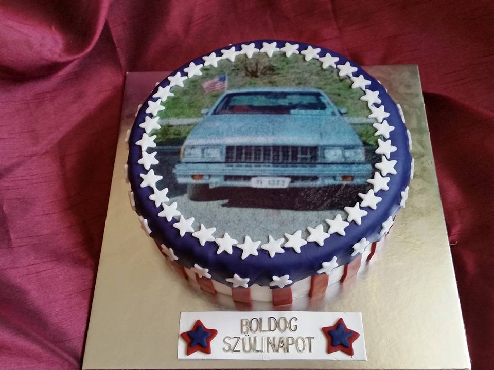 Large Personalised Circular Cake Topper