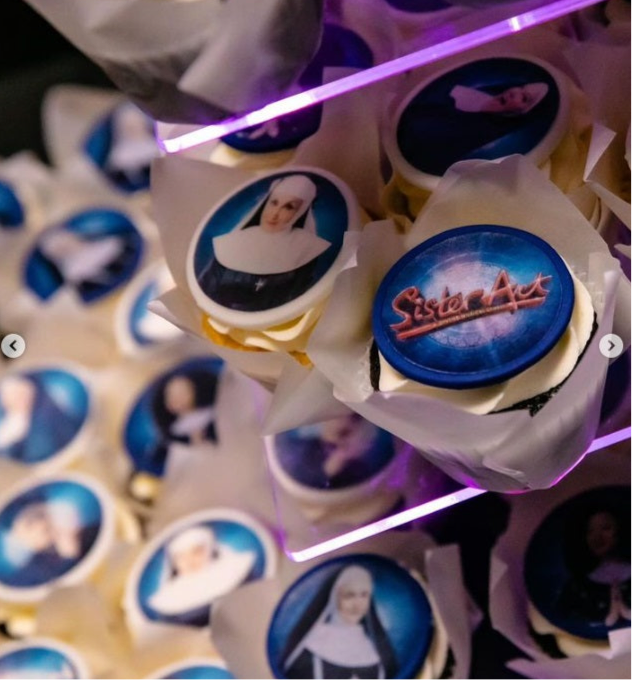 Personalised Logo/Photo Edible Cup Cake Toppers